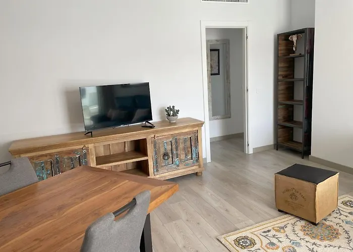 Apartment Downtown Estepona, Pool And