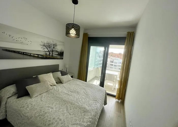 Downtown Estepona, Pool And Apartment *