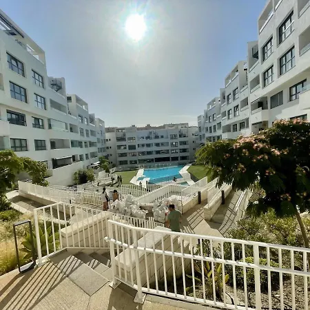 Downtown Estepona, Pool And Apartman *