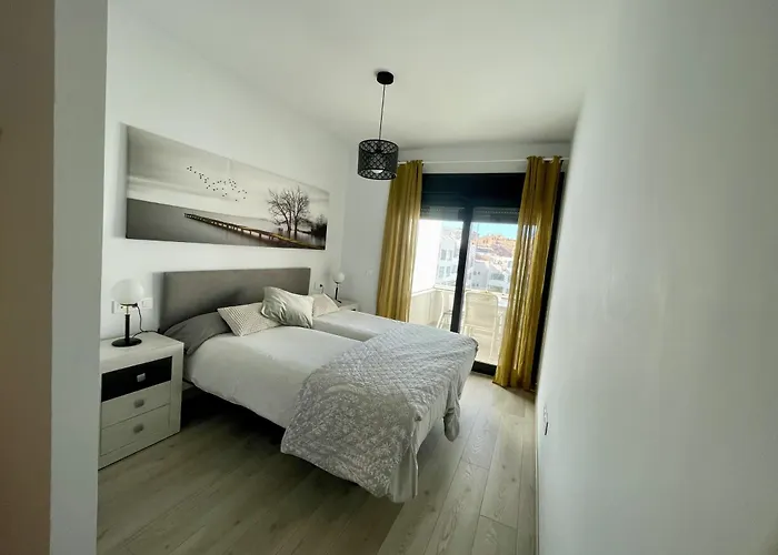 Downtown Estepona, Pool And * Estepona