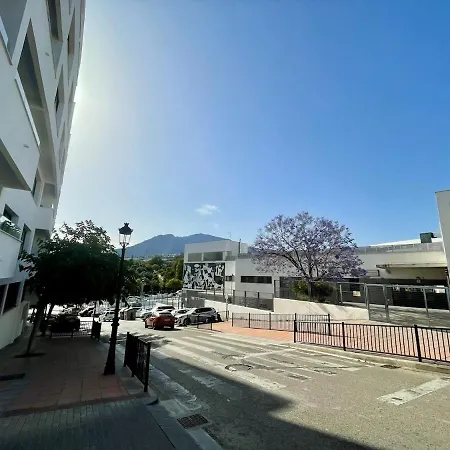 Downtown Estepona, Pool And إِستيبونا